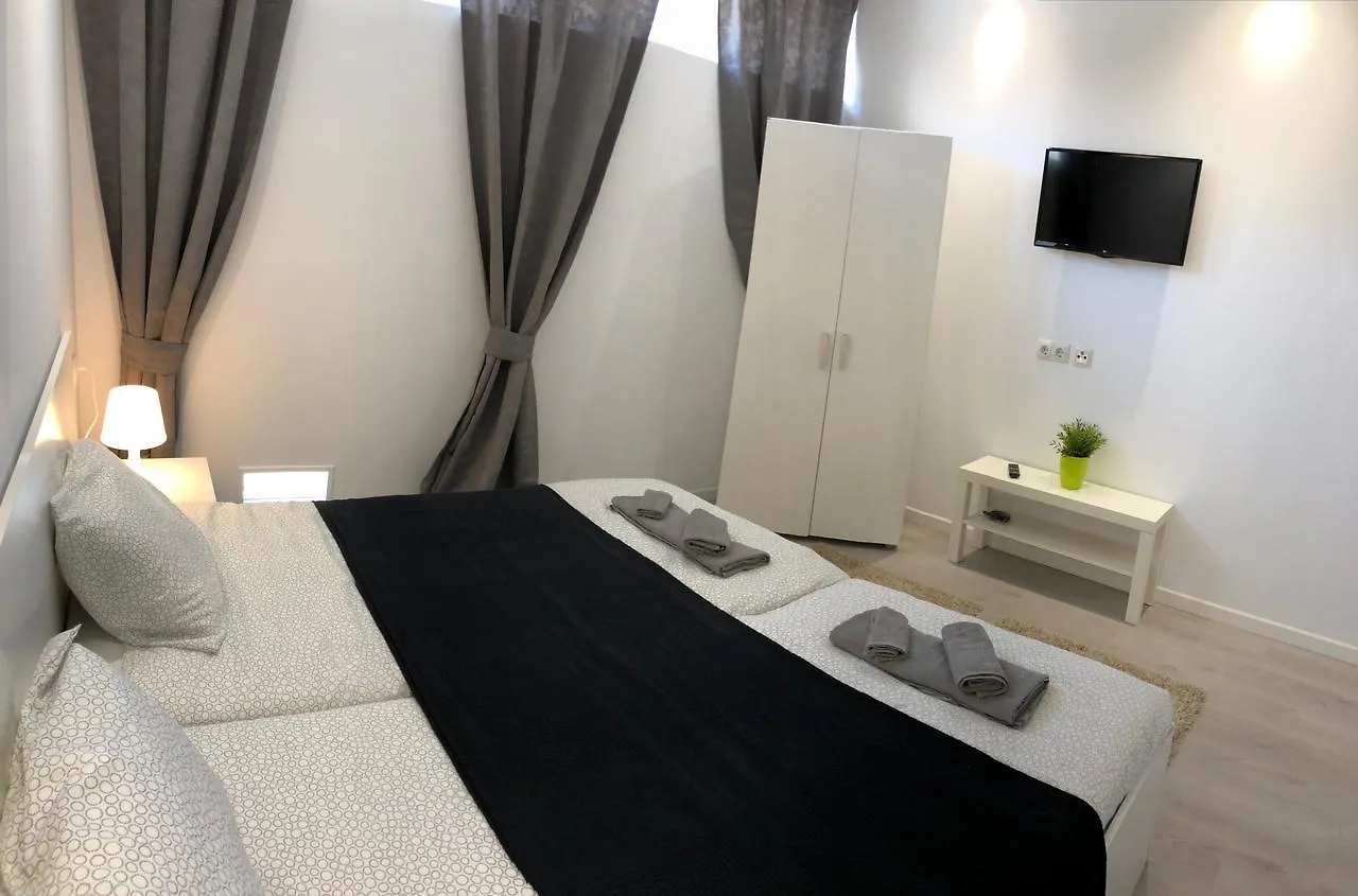 Perla Seven Apartments And Rooms Playa de Palma  Hiszpania